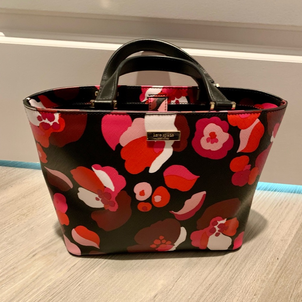 Kate Spade handbag. Brand new without the tags.